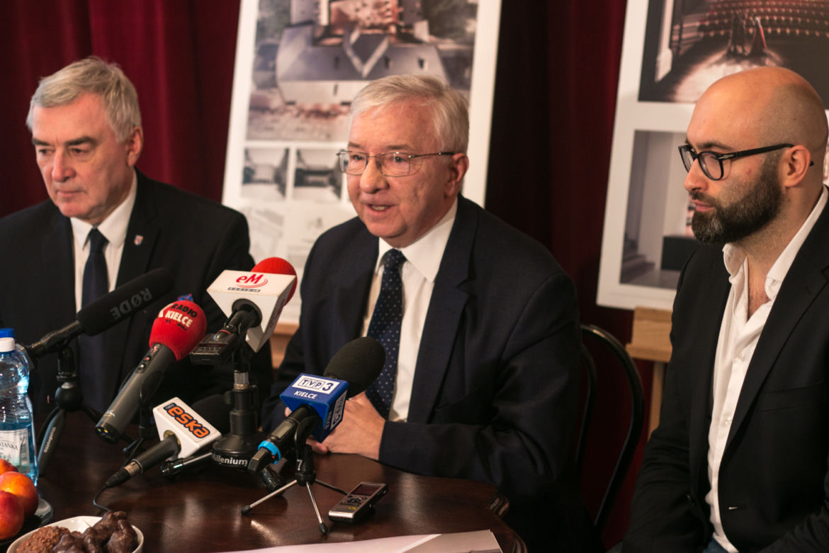 Teatr im. Stefana Żeromskiego w Kielcach pod parolem ministerstwa 