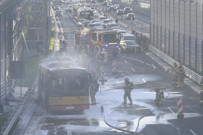 Pożar autobusu miejskiego Al. Stanów Zjednoczonych