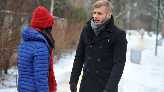 M jak miłość odc. 1220. Iza (Adriana Kalska), Artur (Tomasz Ciachorowski)