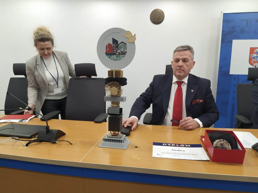ZOBACZ ZDJĘCIA ze spotkania władz miasta Siedlce z przedstawicielami SP nr 10 w Siedlcach