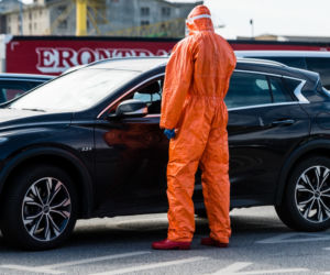 Mieszkańcy wracają promami na Wielkanoc i kwarantannę