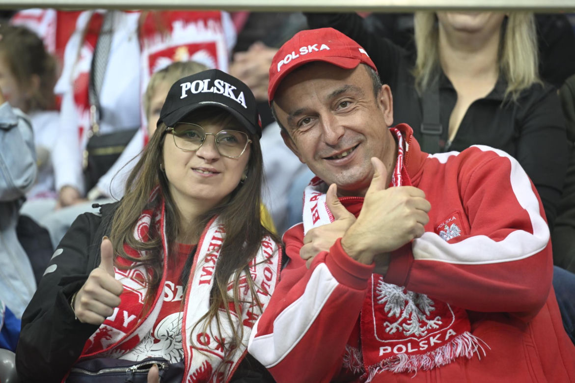 Kibice na meczu Polska - Rumunia. Znajdź się na zdjęciach z Narodowego!