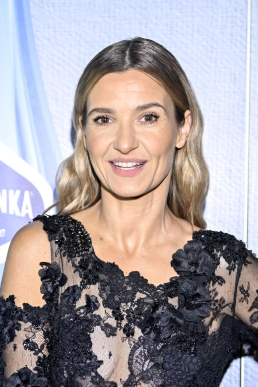 Joanna Koroniewska pokazała 8 sukienek i pyta: którą wybrać?