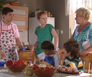 M jak MIŁOŚĆ odc. 956. Basia (Teresa Lipowska), Marek (Kacper Kuszewski), Ewa (Dominika Kluźniak), Mateusz (Krystian Domagała), Antek (Jakub Jankiewicz)