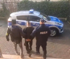 Sześć zakazów, mefedron i dachowanie w rowie. To nie opis filmu, to pościg za audi!