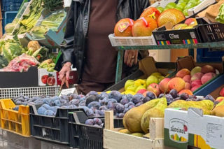 Agnieszka Fitkau-Perepeczko  na bazarku