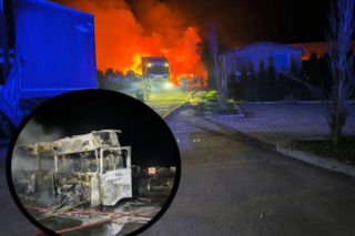 Lubelskie: Ogień trawił ciężarówki i kombajn! Dramatyczna interwencja strażaków w środku nocy