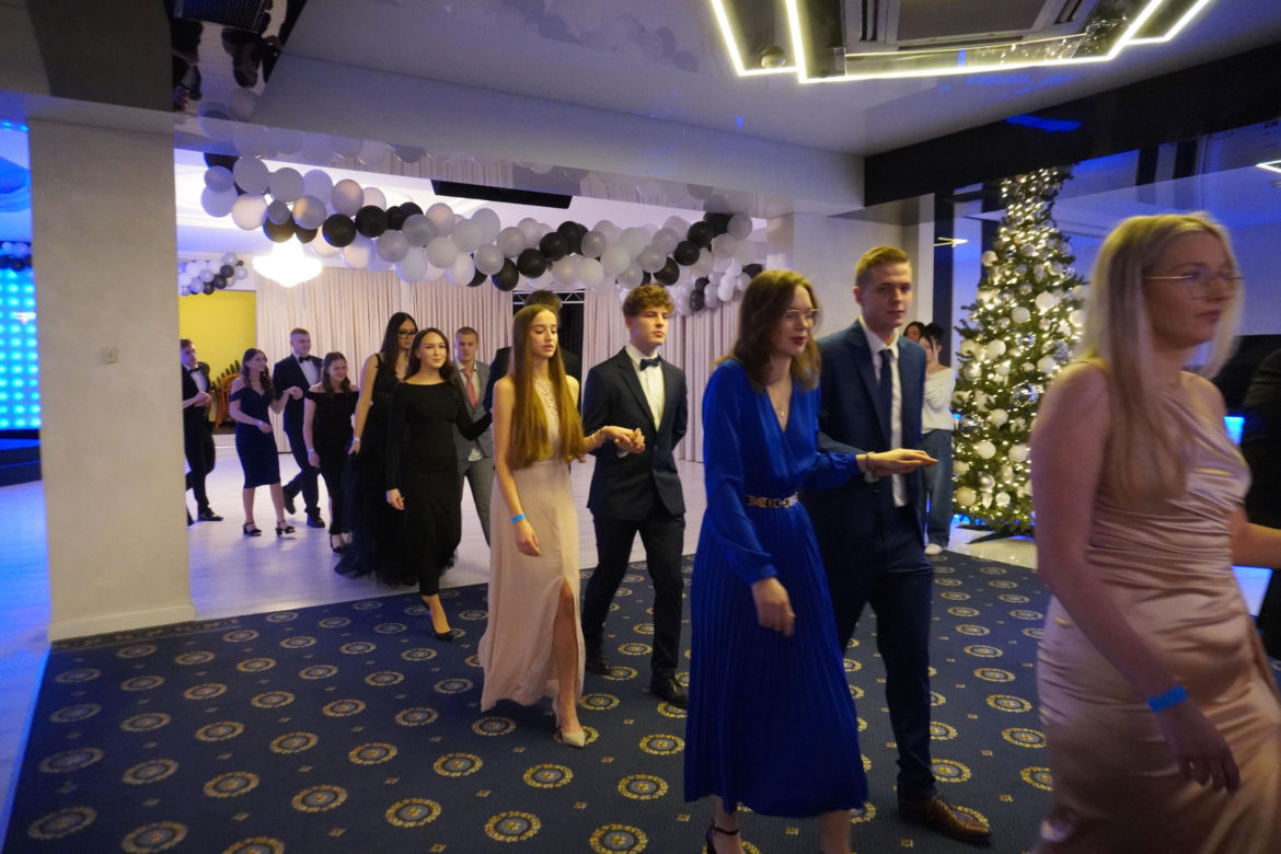 Studniówka CKZiU  nr 1 w Gdyni 2025. Ależ to był szalony wieczór! Zobaczcie tylko te zdjęcia 