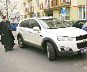 Rewia biskupich limuzyn