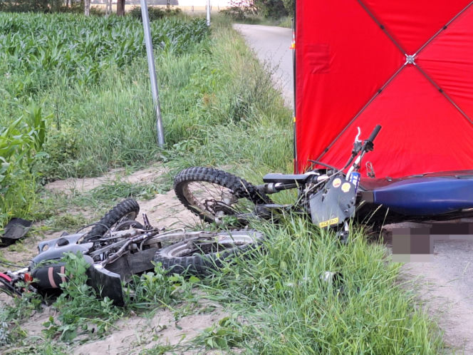 Potworne zderzenie motocyklistów. Ratownicy godzinę walczyli o życie 18-latka