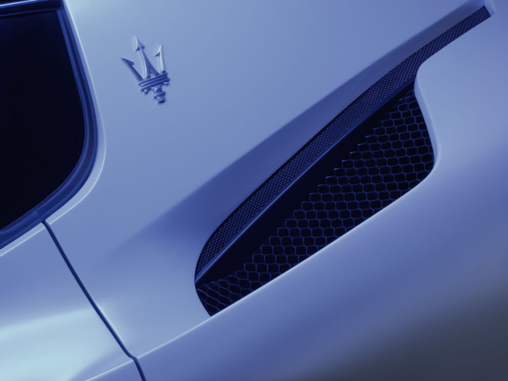 Maserati MC20