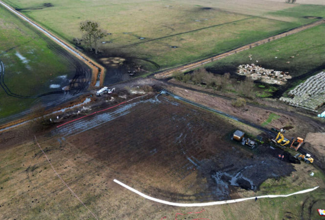 Awaria rurociągu tuż przy granicy z Polską