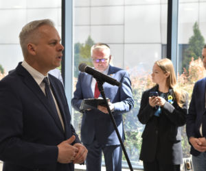 Otworzyli centrum pomocy uchodźcom. Uciekający przed wojną znajdą pracę i nauczą się języka 
