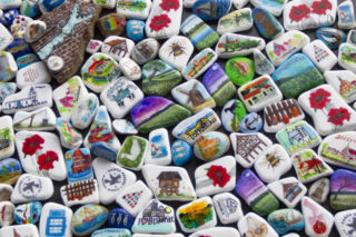 Znalazłeś kamień w Krakowie? To może być zaproszenie na Warmię i Mazury