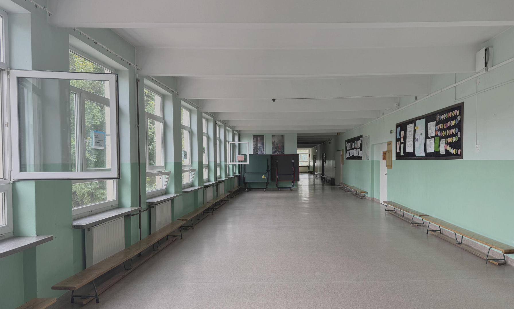 Przebudowa i termomodernizacja budynku Zespołu Szkół nr 4 przy ul. Szczęśliwickiej 46 w Warszawie