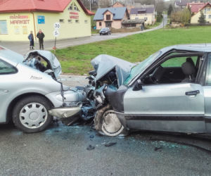 Wypadek w Hyżnem: Po tych zdjęciach zdejmiesz nogę z gazu