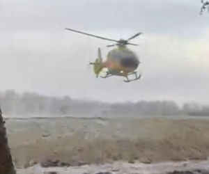 Wypadek pod Iławą. Mitsubishi roztrzaskało się na drzewie! Pięć osób rannych, w tym jedna walczy o życie