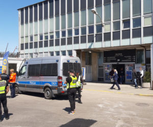 Ewakuowano pasażerów Dworca Zachodniego. Pijany wariat krzyczał, że miał bombę! 