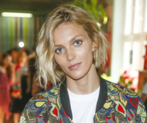 Anja Rubik pozuje nago na okładce Vogue Polska. Silny przekaz wgniata w ziemię. Siła kobiet