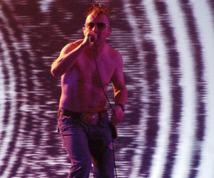 Maynard James Keenan (Tool) o awanturze o zaimki. Zaskakujące stanowisko