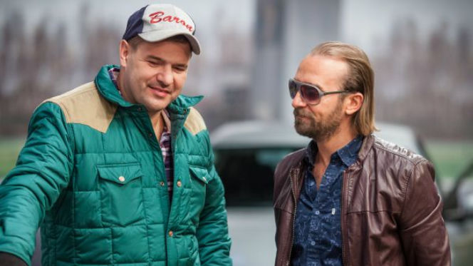 BarON24. Mirek Baron (Tomasz Karolak), Staszek (Wojciech Mecwaldowski)