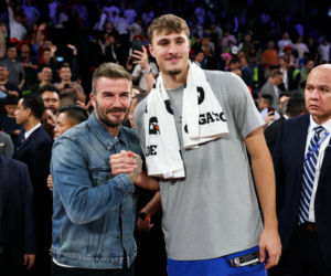 David Beckham na meczu koszykówki w Chinach