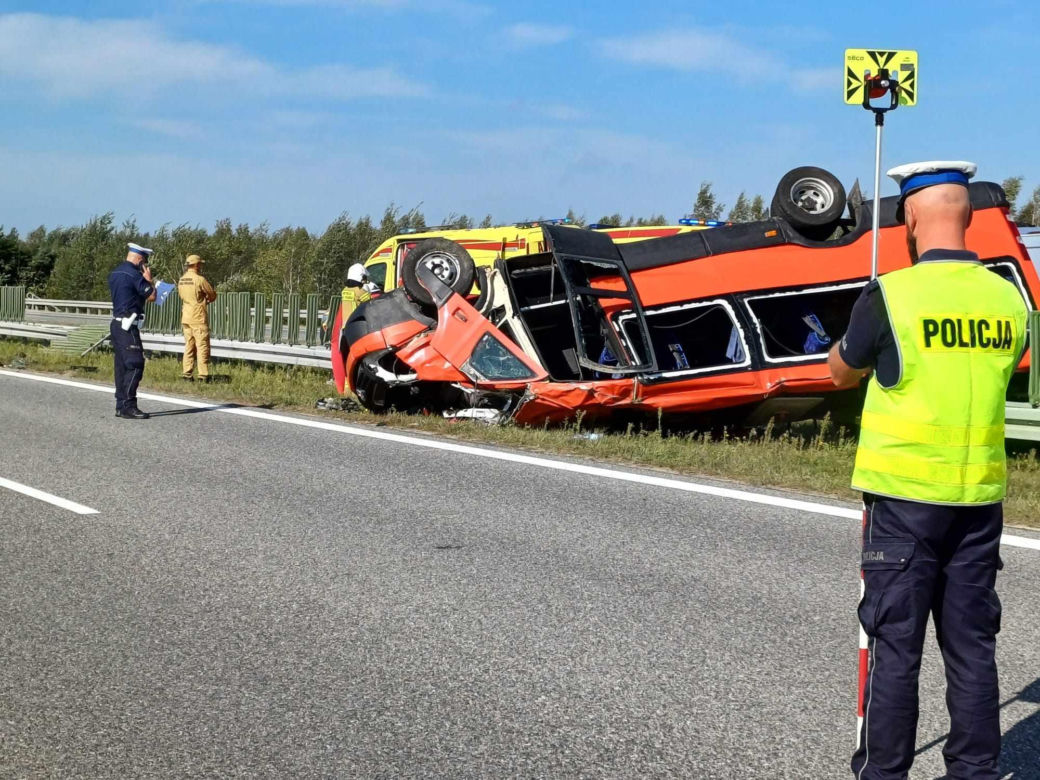 Grzegorz i Jakub zginęli w wypadku busa na autostradzie A4 [GALERIA]