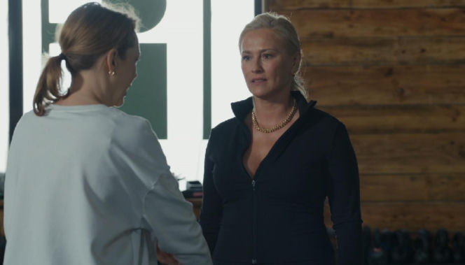 Barwy szczęścia, odcinek 3318. Dorota Kujawiak (Karina Seweryn), Justyna (Sylwia Juszczak-Krawczyk)