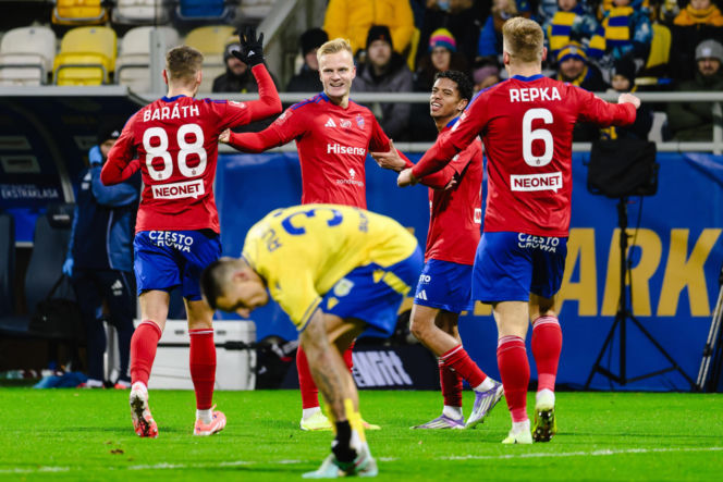 Arka Gdynia - Raków Częstochowa, zdjęcia kibiców i piłkarzy z meczu 17. kolejki PKO BP Ekstraklasy