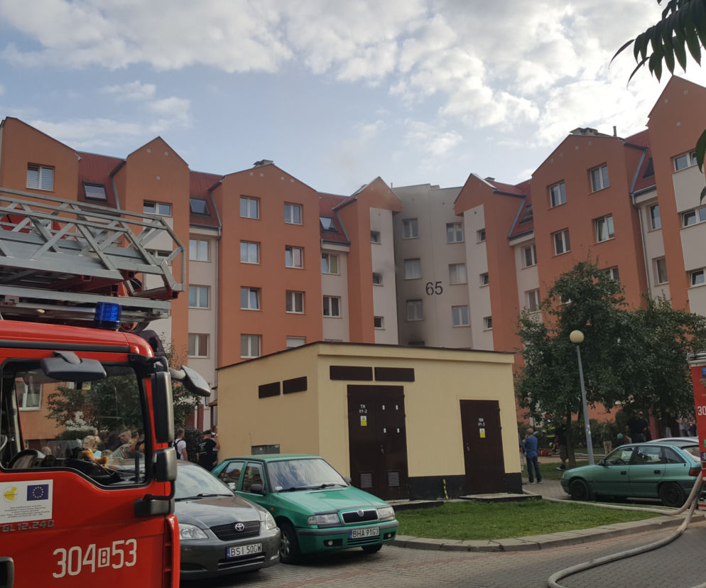 Tragiczny pożar na ul. Boboli w Białymstoku. Nie żyje mężczyzna
