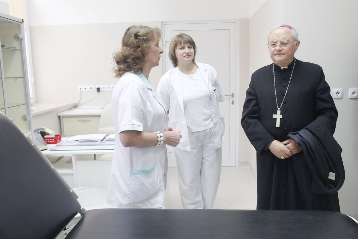 Abp Henryk Hoser nie żyje