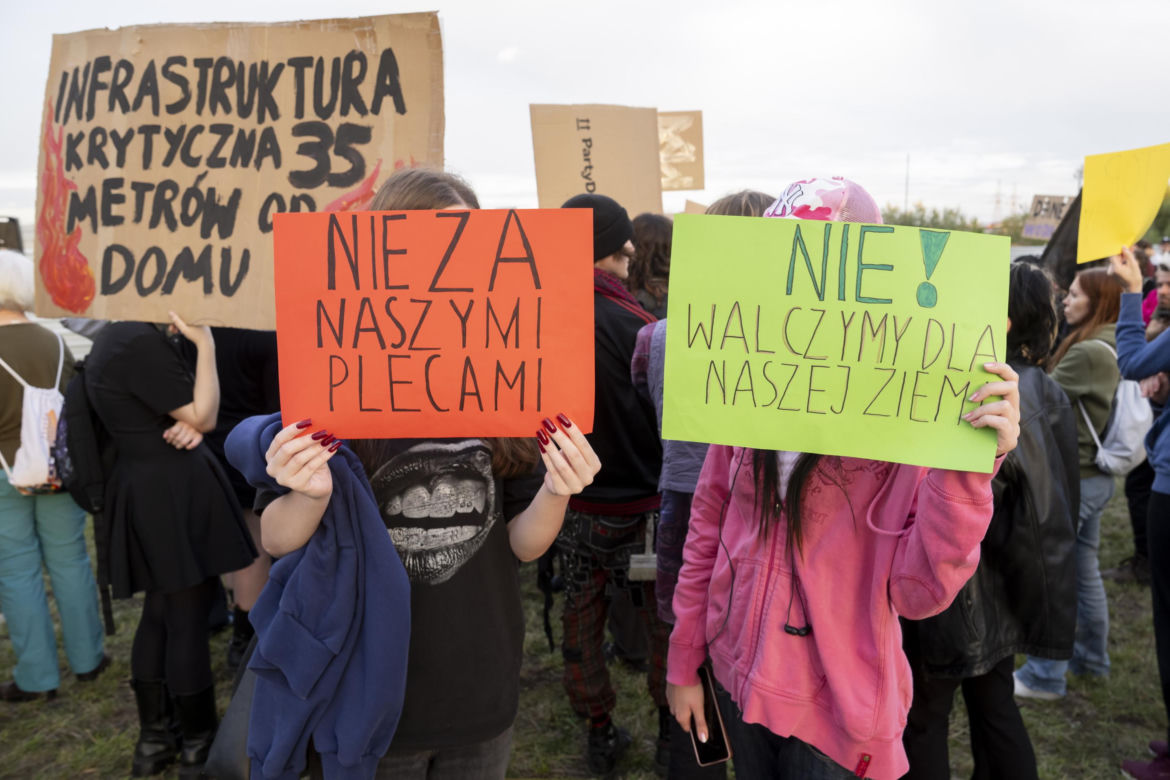 Protest w Piasecznie przeciwko Data Center
