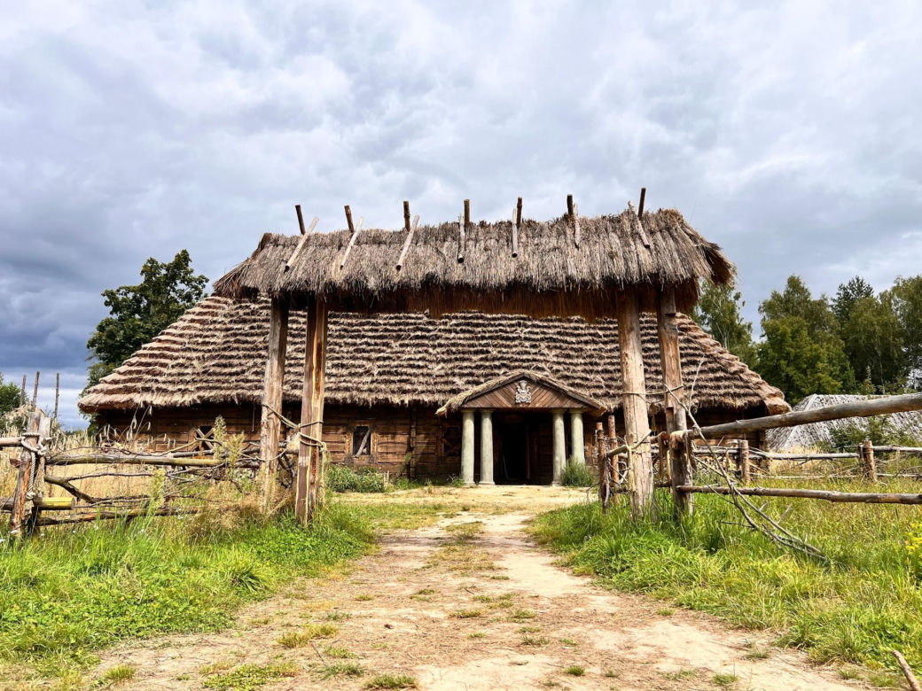 Skansen w Kolbuszowej. Tu kręono hit Netflixa "1670"