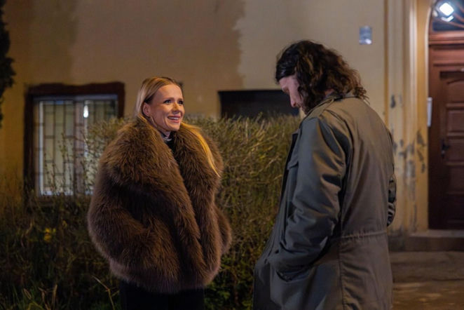 Pierwsza miłość, 4207: Cwana Dominika weźmie się za Pawła! Bliźniaczka Marysi omota jej byłego męża - ZDJĘCIA