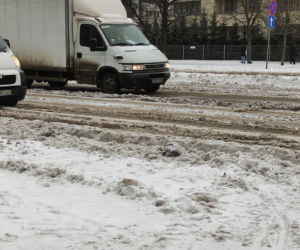 Pogodowa APOKALIPSA w Krakowie! PARALIŻ komunikacji miejskiej. BEZRADNOŚĆ MPK w stolicy Małopolski 
