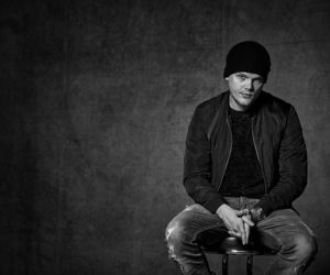 Avicii - dwa lata od śmierci DJ-a. Fani i gwiazdy opłakują szwedzkiego twórcę HITÓW