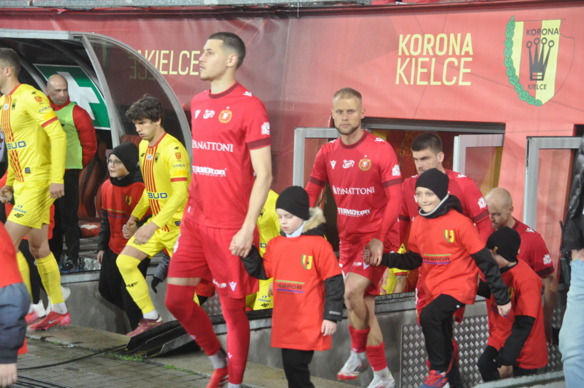 Korona - Widzew