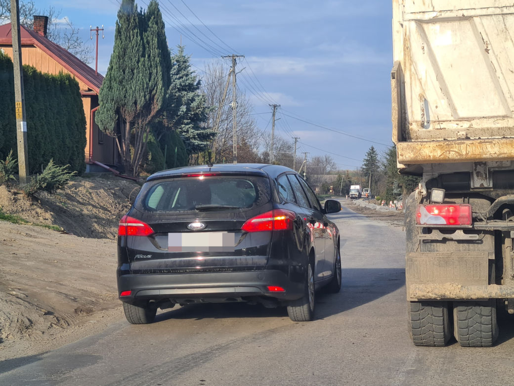Droga Przeworsk -Kańczuga 9 km kierowcy pokonują w pół godziny [GALERIA]