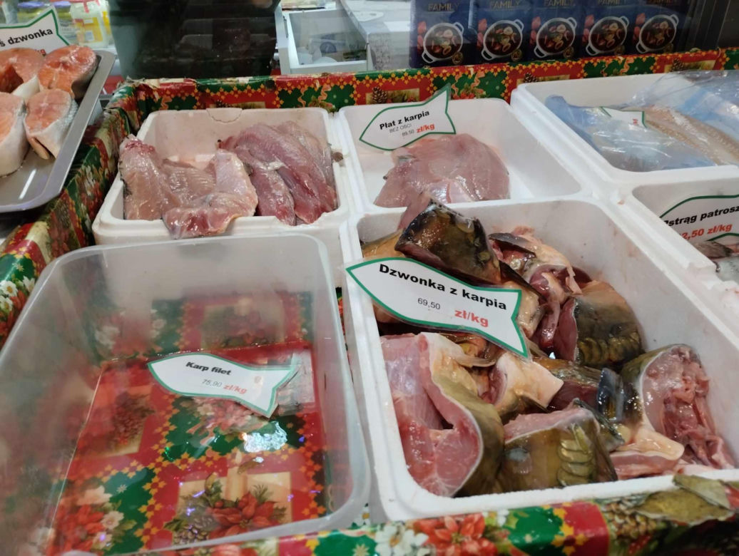 Ceny Karpia na bazarze Lotników i bazarze Wałbrzyska na Mokotowie