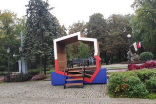 Patriotyczna Ławeczka pojawiła się w Radomiu [FOTO]