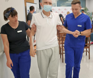 Kacpra prawie wykończyła grypa. Dostał nowe płuca i dzięki temu dożył do swojej osiemnastki