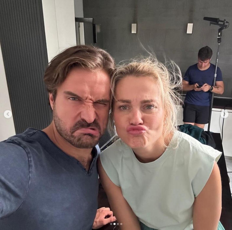Przyjaciółki 22 sezon na planie: Inga (Małgorzata Socha), Borys (Piotr Stramowski) 