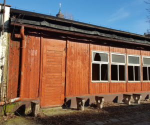 Lecą tynki i ściany. Ruszyły prace w budynku przyszłej biblioteki miejskiej 