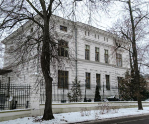 W czasie wojny mieściły się tu biura III Rzeszy. Dziś to siedziba łódzkich harcerzy