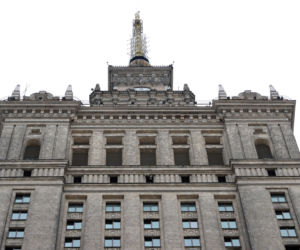 Tajwańczyk na gzymsie Pałacu Kultury. Jak on to zrobił?!