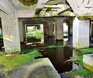 Tajemnicza podziemna hala w woj. warmińsko-mazurskim. Nikt nie wie, co tam się znajdowało