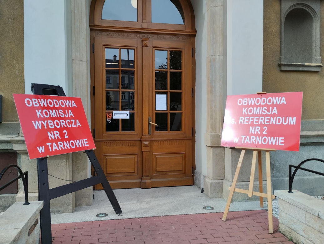 Wybory 2023. Mieszkańcy Tarnowa ruszyli do lokali wyborczych