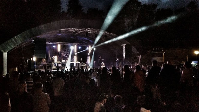 Mazury Hip-Hop Festiwal 2016 - dzień 2: Tede ze Złotą Felgą i szaleństwo publiczności