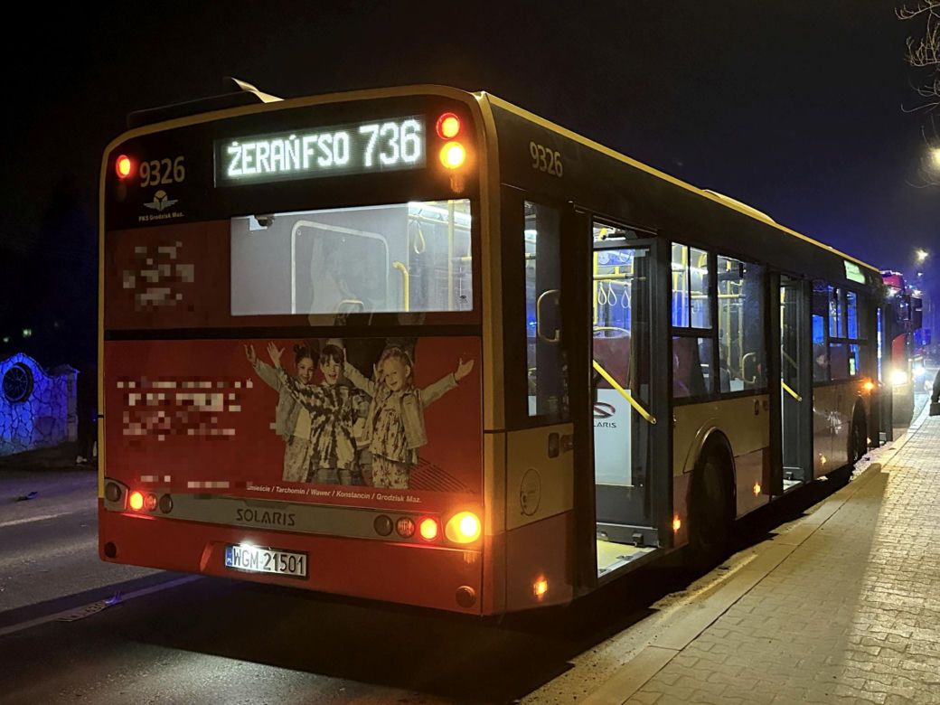 Śmiertelny wypadek z udziałem autobusu i samochodu osobowego przy ulicy Płochocińskiej