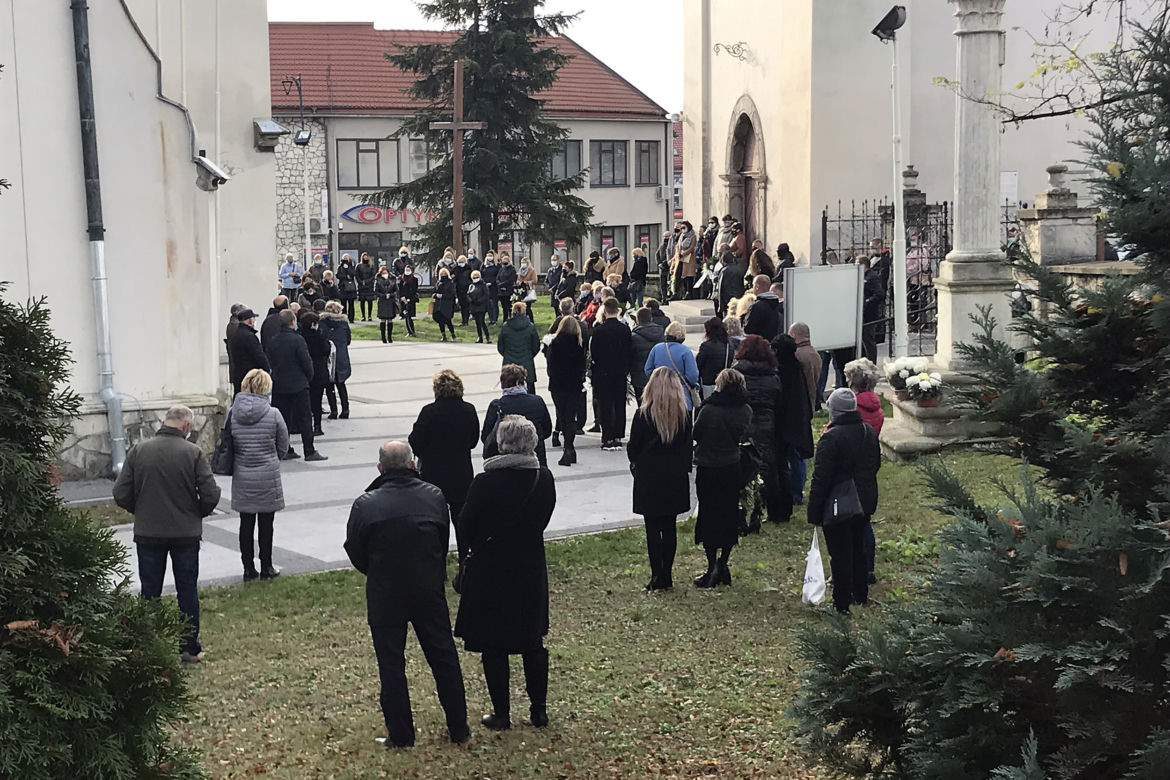 Śmiertelnie pobita przez męża Katarzyna M. została pochowana w Pińczowie
